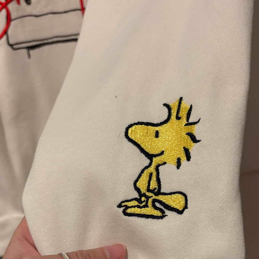 Peanuts White New York Snoopy Crewneck Sweatshirt - Picture 2 of 5